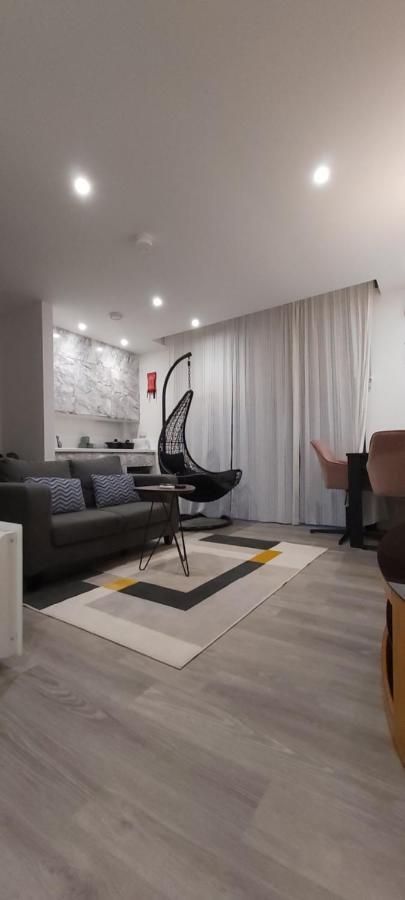 Lovely Studio Apartment Sheffield City Centre - Netflix, Wifi, Digital Tv Buitenkant foto
