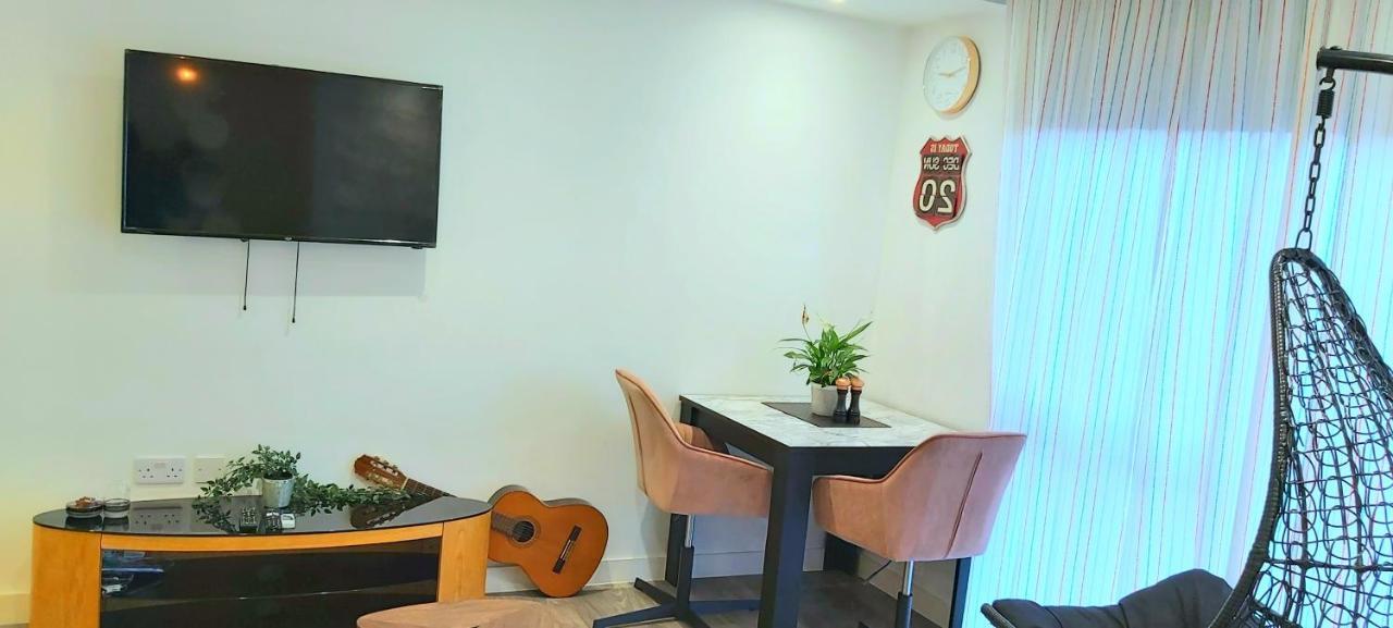 Lovely Studio Apartment Sheffield City Centre - Netflix, Wifi, Digital Tv Buitenkant foto